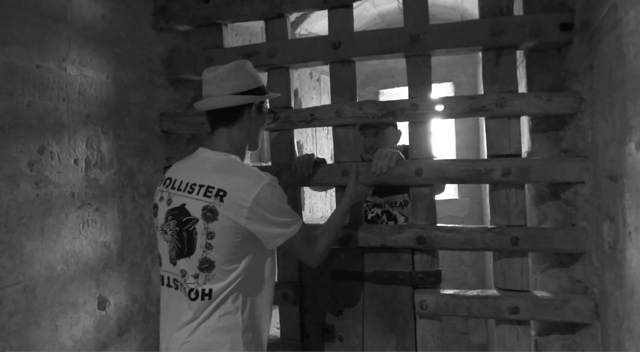 06.21c -  Scenka książkowa w lochach