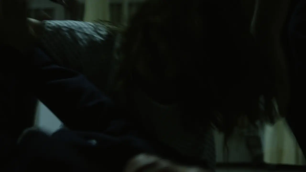 Absentia.S01E01.Comeback.1080p.WEBMux.ITA.ENG.DDP5.1.x264-BlackBit[screenshot 8]
