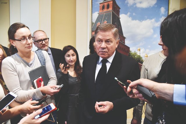 30079962094-8f803af5b3-o