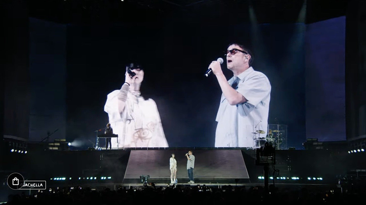 Billie Eilish y Damon Albarn cantan juntos en Coachella 2022