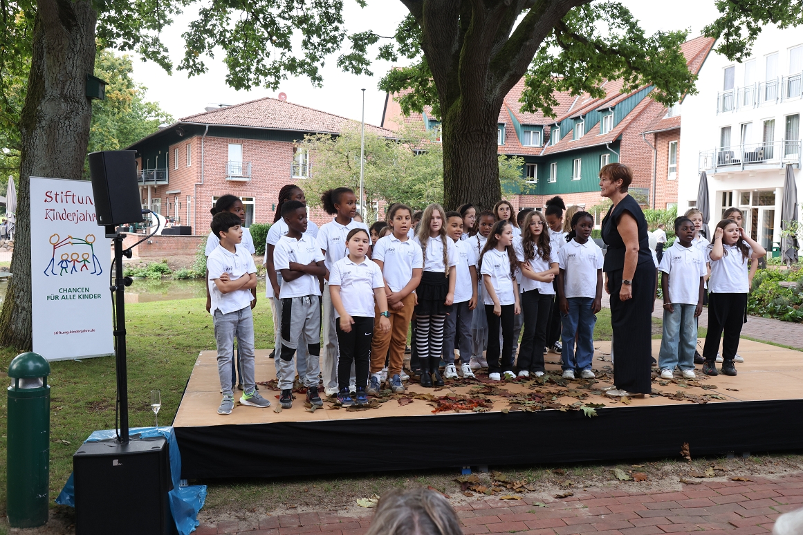 web_Indian Summer 2025 Stiftung Kinderjahre (c) Wallocha (170)