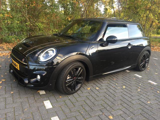 1BA28B3D-6BED-4F48-98A6-AC0A2D9C3B9E