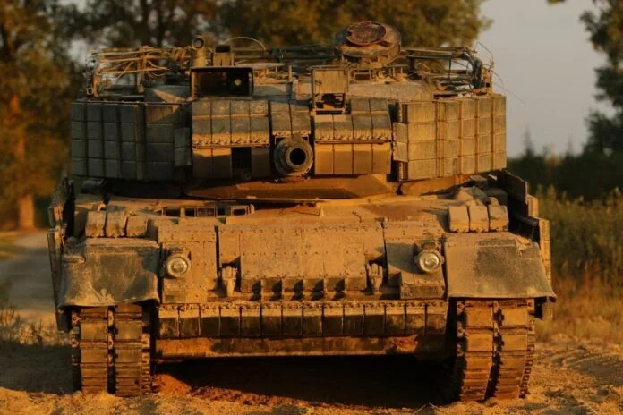 upgraded-ukrainian-leopard-1-tanks-v0-r1sqb4bfzgrd1.webp
