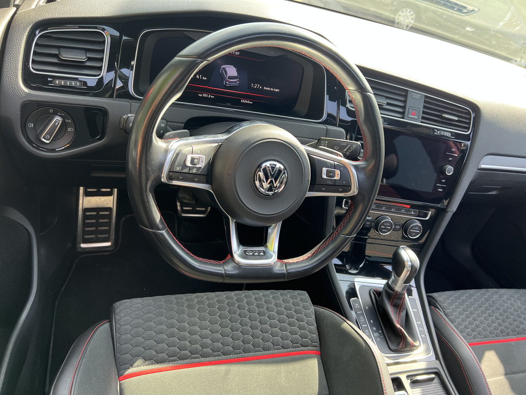 0F4A769D-CEBB-4C79-9F24-1A248B001895