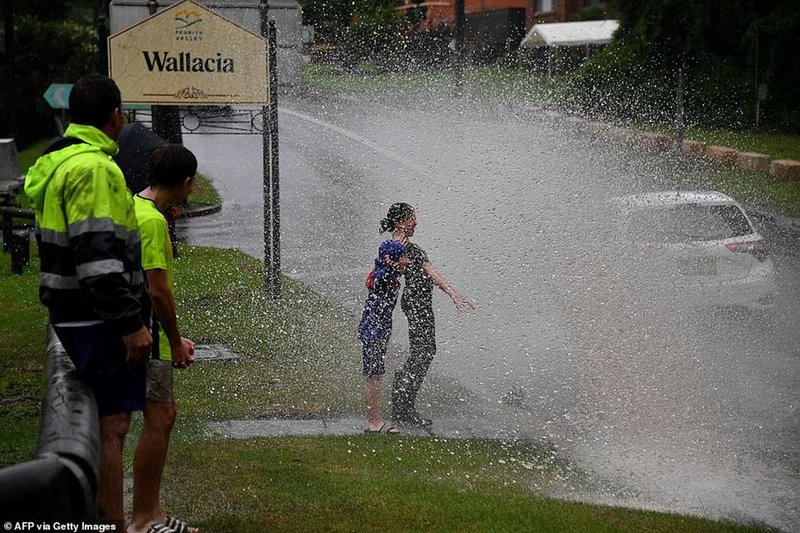 [Image: Free-shower.jpg]