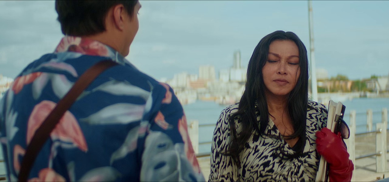 I-Am-Not-Big-Bird-2024-Tagalog-WEB-DL-1080p-x265-HEVC-AAC-6ch-ESub-mkv-0003