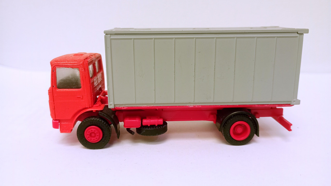 Mach (3843)