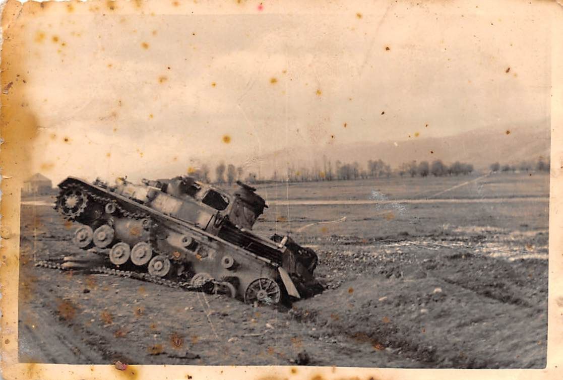 Zerstörter deutscher Panzer IV in Belgien