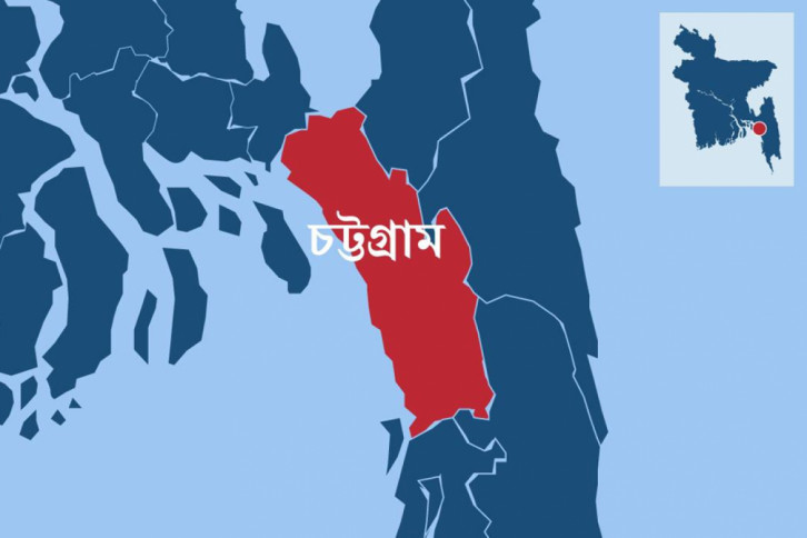 চট্টগ্রামে বিকল বাস থেকে নামা যাত্রীদের ওপর উঠে গেল লরি, নিহত ৫