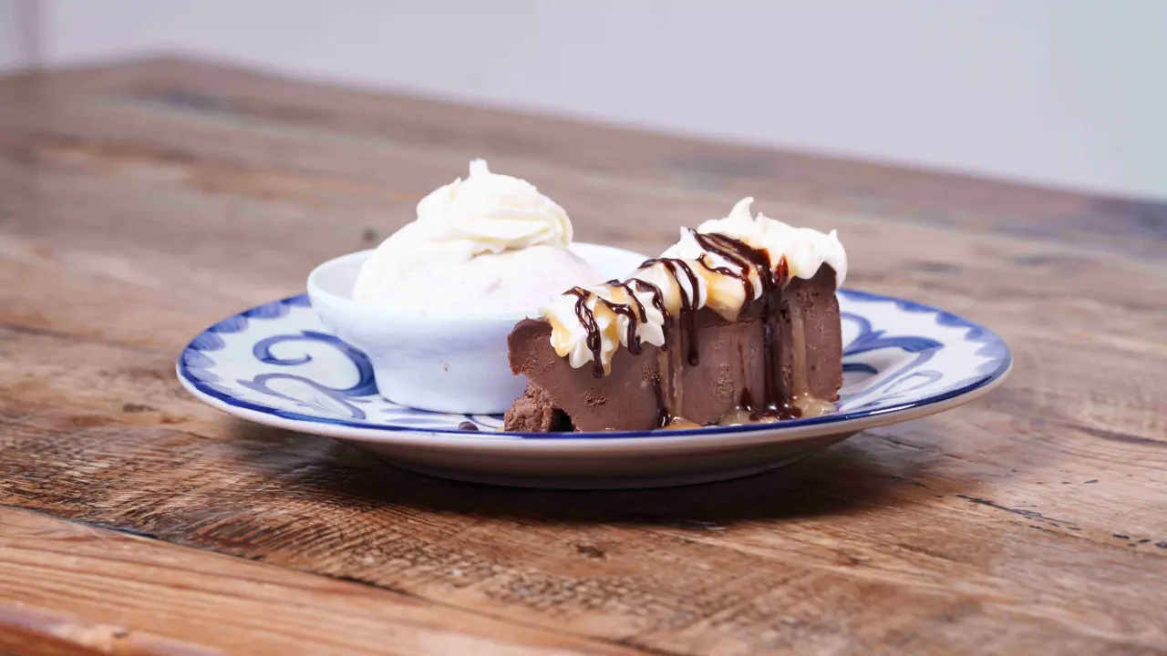 Tres Chocolate Cheesecake (Gluten Free)