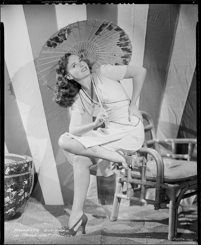 paulette_goddard_mb51