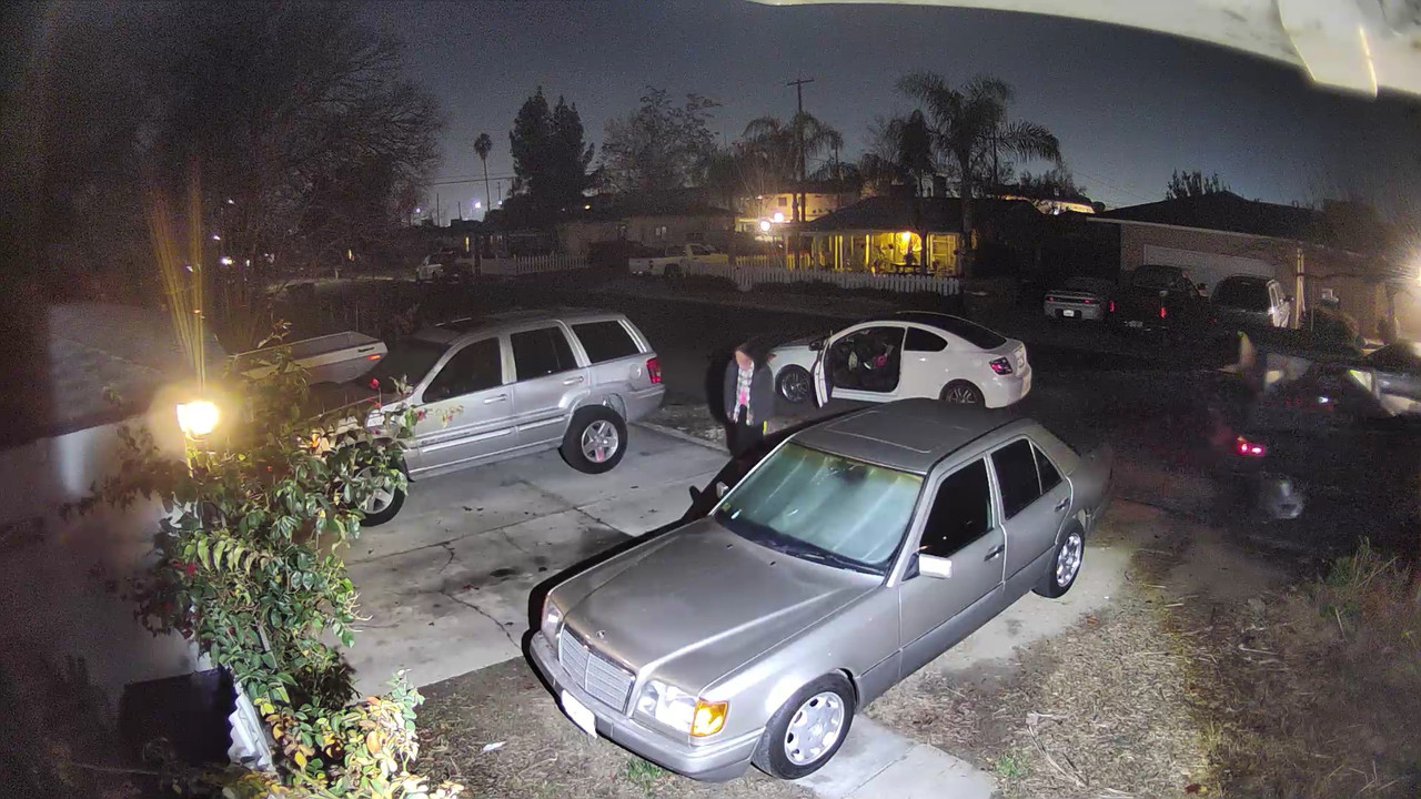 A2321761-F6E9-4F6B-A1E2-38644FE17FE0