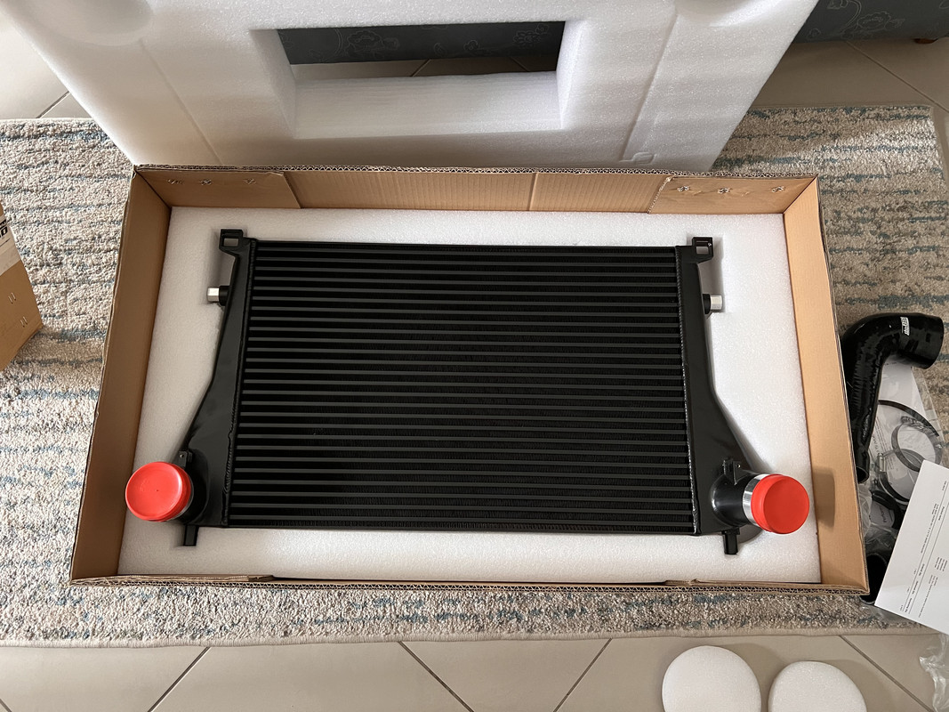 33290664-8E3E-4518-877F-36D3F0603984