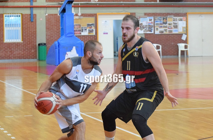 , &Delta;ί&omega;&nu;&alpha;&sigmaf;: &Tau;&omicron; &phi;&omega;&tau;&omicron;&rho;&epsilon;&pi;&omicron;&rho;&tau;ά&zeta; &tau;&omicron;&upsilon; “&delta;&iota;&pi;&lambda;&omicron;ύ” &sigma;&tau;&eta;&nu; &Alpha;&gamma;. &Pi;&alpha;&rho;&alpha;&sigma;&kappa;&epsilon;&upsilon;ή (pics)