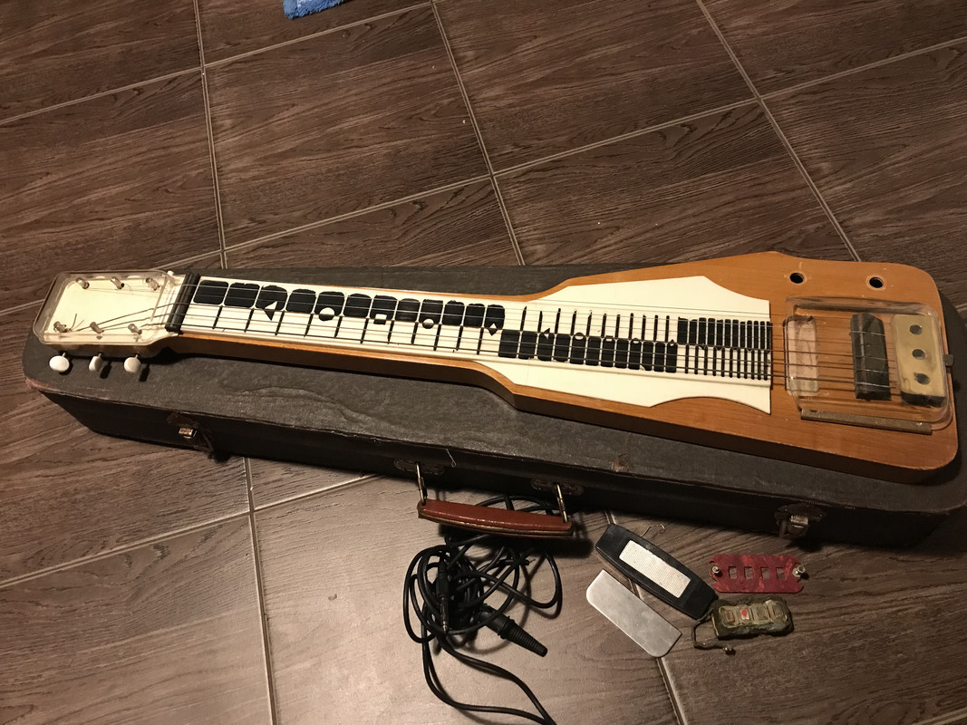 D7B0272C-364A-4AFB-8564-0050FF7EBE7B