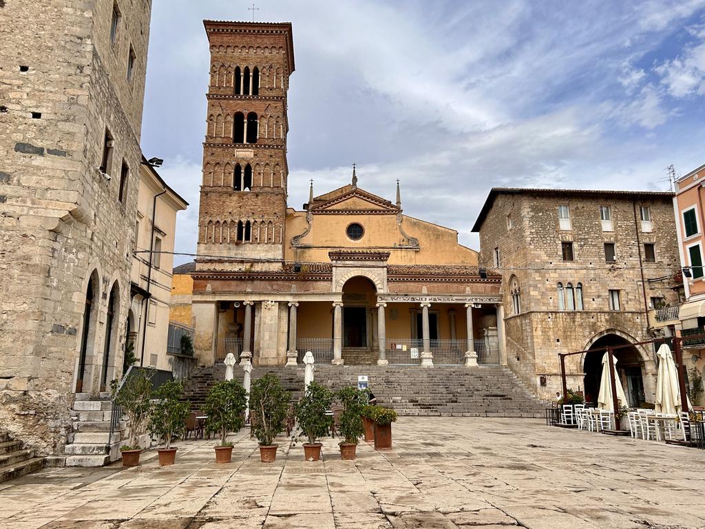 Жаркий сентябрь на побережье Тирренского моря. Жаркий сентябрь на побережье Тирренского моря.