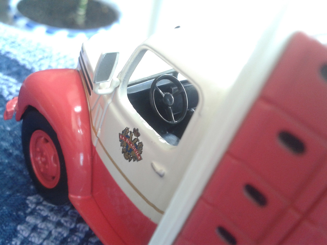 1962 Ebro EB-45 “Cervezas El Águila” (Ixo - nº 19 Camiones de Antaño) (13)