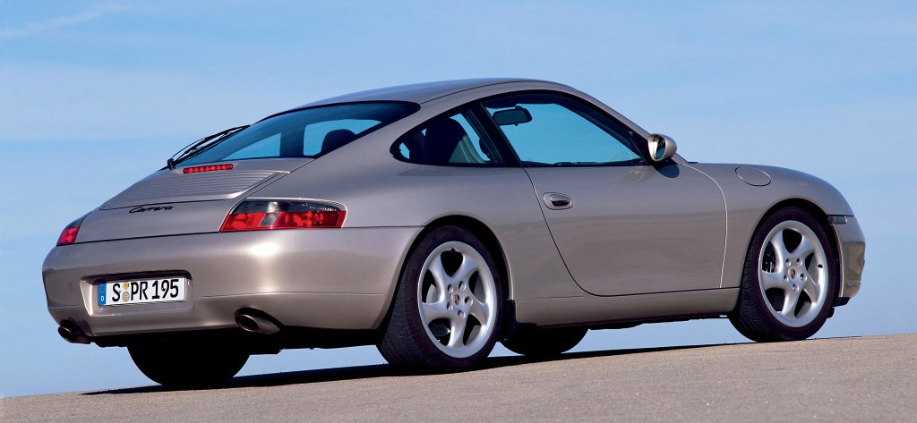 Porsche-911 Carrera Coupe (996)