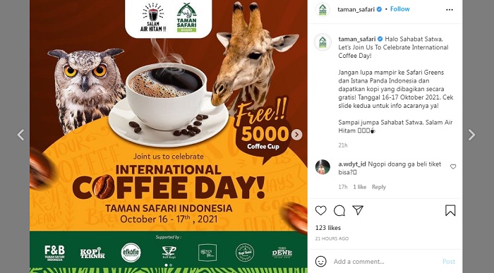 Taman Safari Bogor membagikan kopi gratis dalam rangka merayakan International Coffee Day.