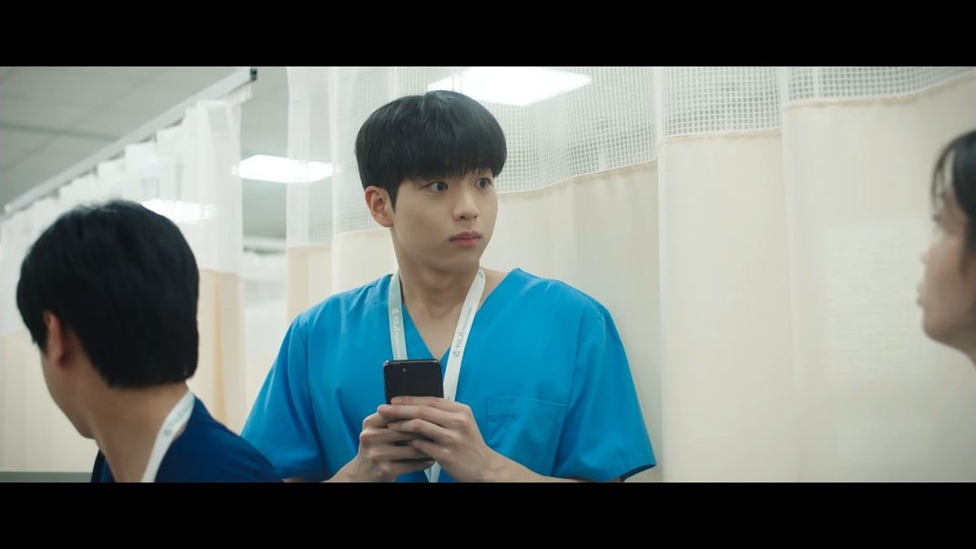 VS--Netflix-ResidentPlaybookE11Episode11-52’37”