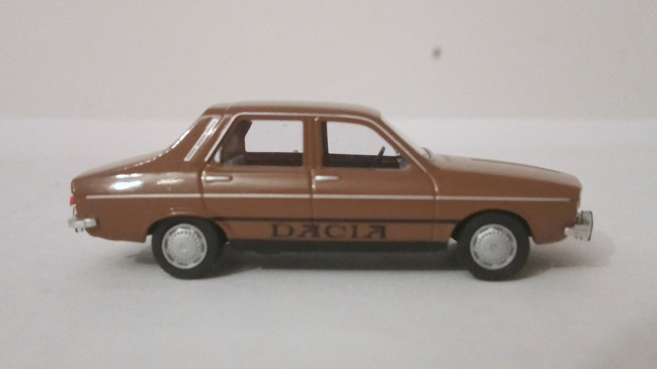 Mach (8912)