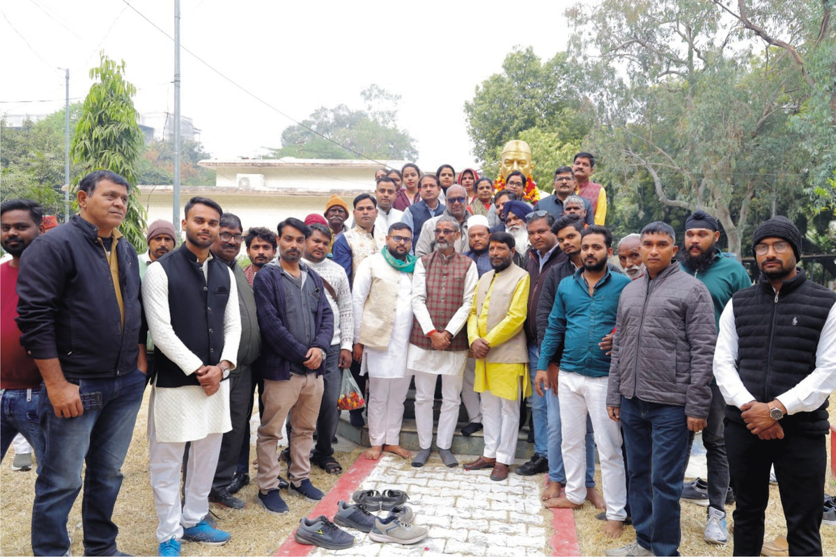 पूर्व प्रधानमंत्री भारत रत्न स्वर्गीय चौधरी चरण सिंह की पूरे देश में जयंती मनाई 