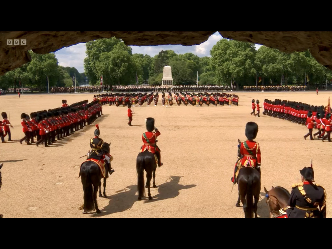 4B4C3185-D3E3-4DC2-83D3-7A1F208F6859