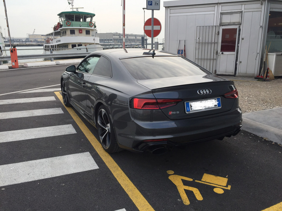 318626E5-66DF-47AB-9250-553133156B8B