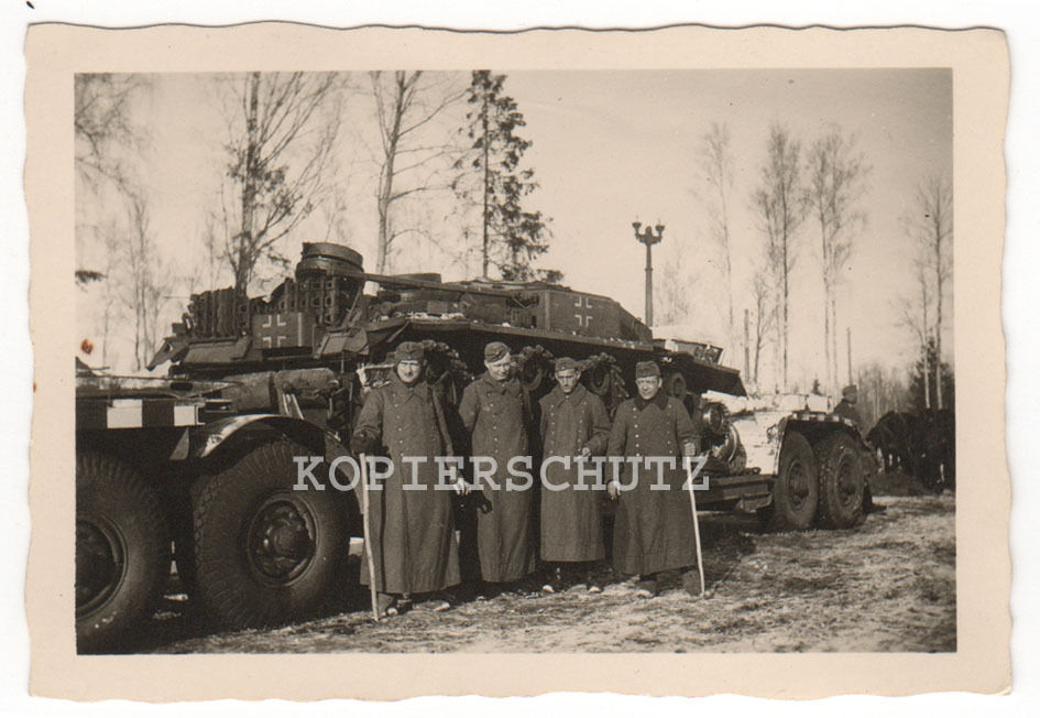 Original Foto Sturmgeschütz auf Transport - Anhä