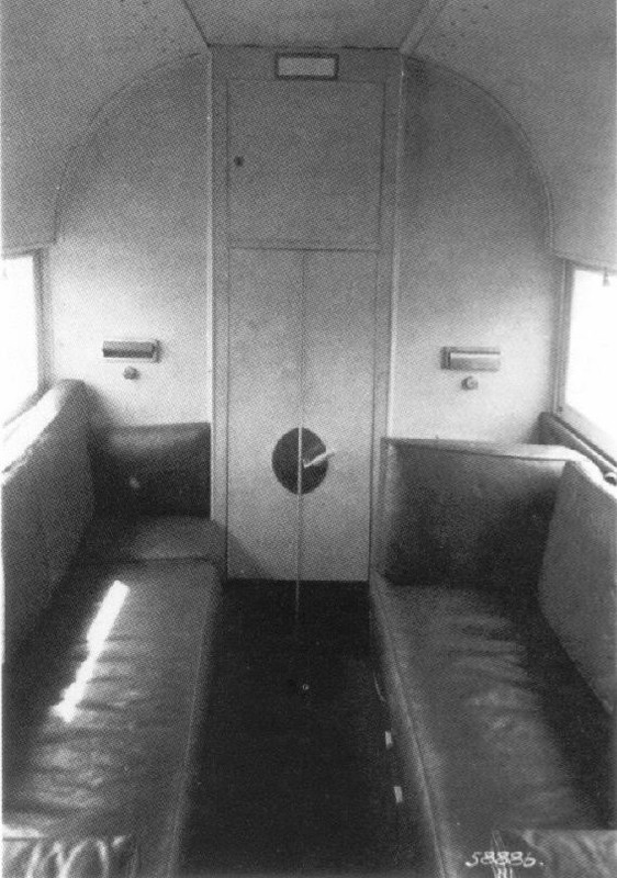 Ju52Goringinsidefacingforward