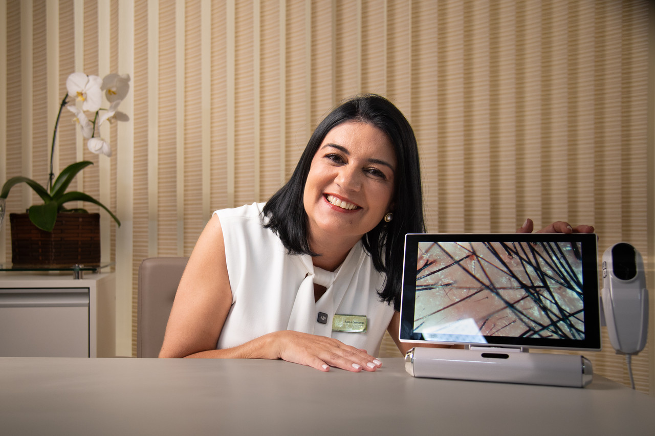 Dra. Katia Camargo - Tricologista