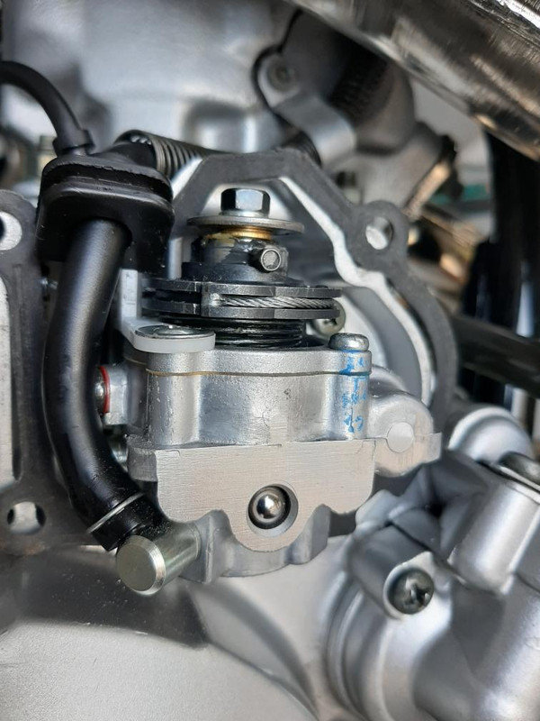 DF56BBC2-8D48-4569-81E6-ED86CA185104