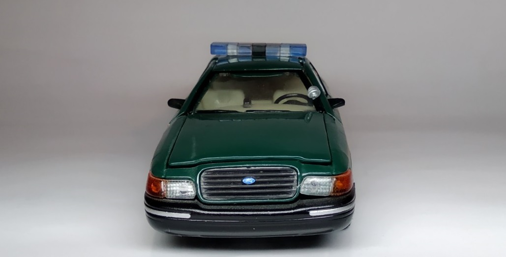 Ford Crown Victoria (1)