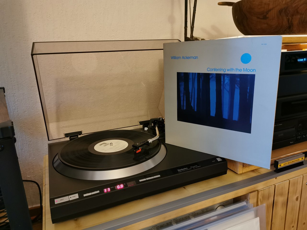 [Bild: Technics-SL-1410-MK-II-b-02-12-2022.jpg]