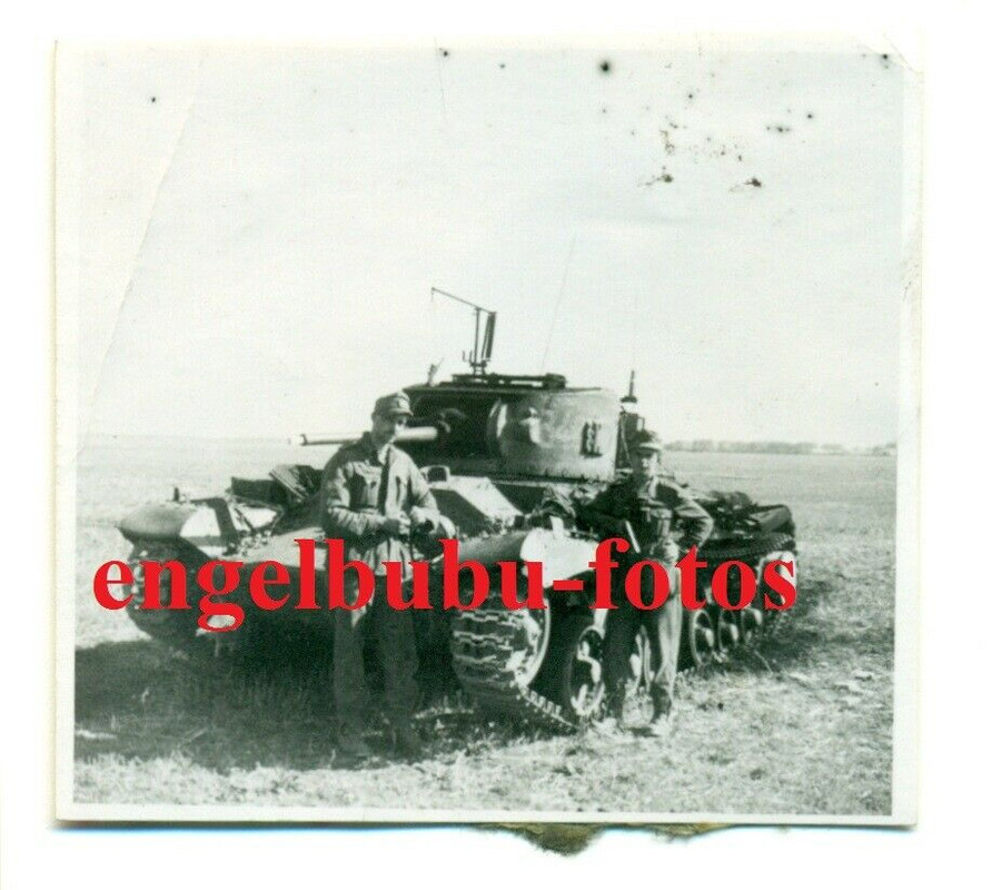 FOTO - PANZER - Gebirgsjäger Rgt.138 - engl. Valentine IV - Russ