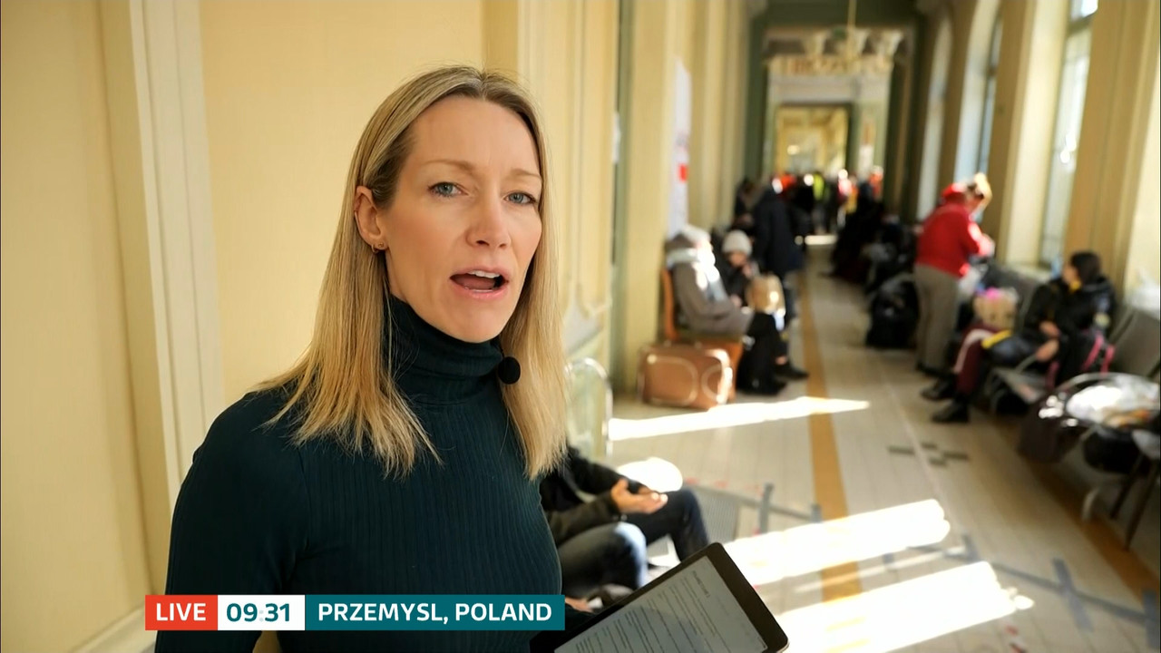 ITV News_20220312_07000930.ts_snapshot_01.32.58.305