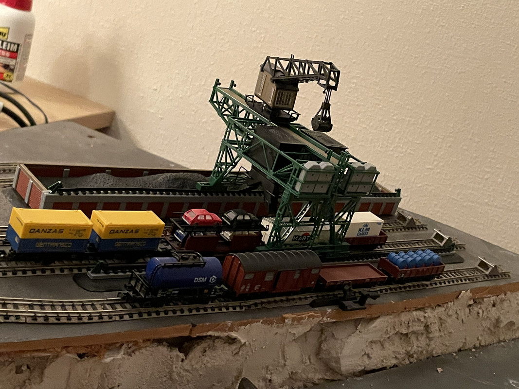 D3643963-3B76-4641-97BD-367ECFC7D586