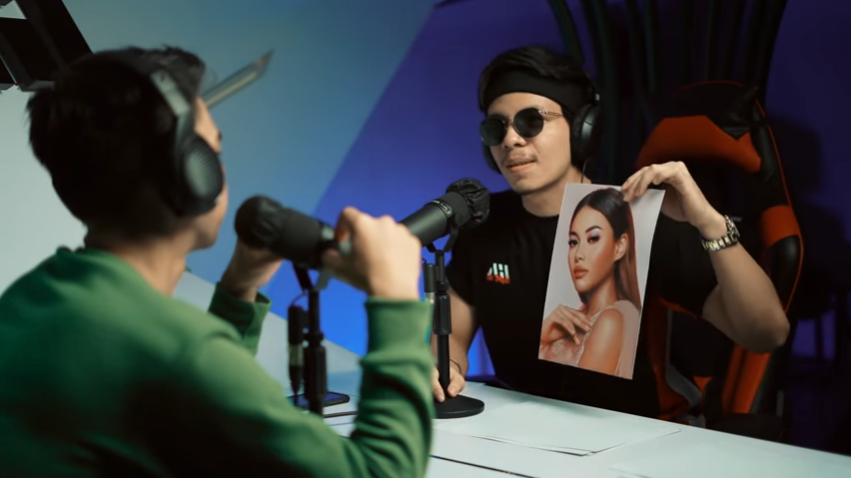 Atta Halilintar memberi tebakan foto Aurel Hermansyah ke Dimas Ramadhan