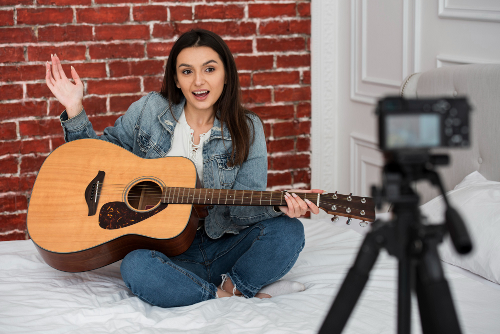 Dinero - Cómo ganar dinero como artista independiente colgando vídeos musicales en YouTube Chica-cantante