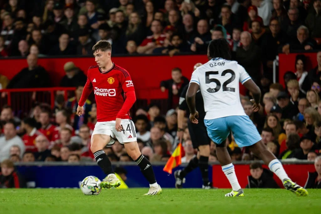 Dan Gore debuting against Crystal Palace