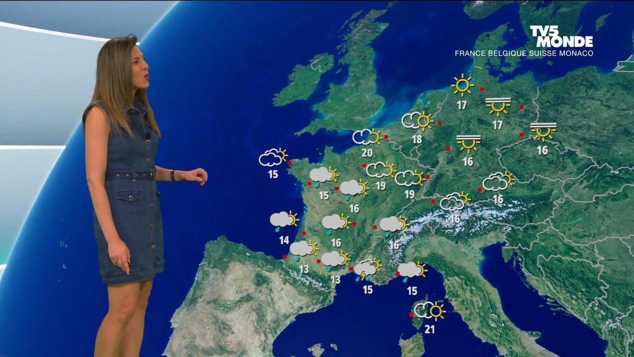 Daniela Prepeliuc TV5 220422.mp4_snapshot_00.42_[2022.04.22_18.40.58]