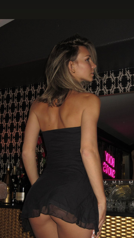 [Εικόνα: rachel-in-black-outfit-ig-november-2025-...r4h1g1.jpg]