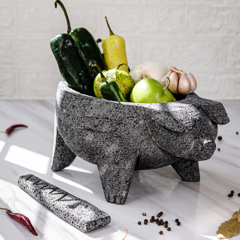 Molcajete ¿Por qué y cómo se cura? ¡Aquí te damos el paso a paso!