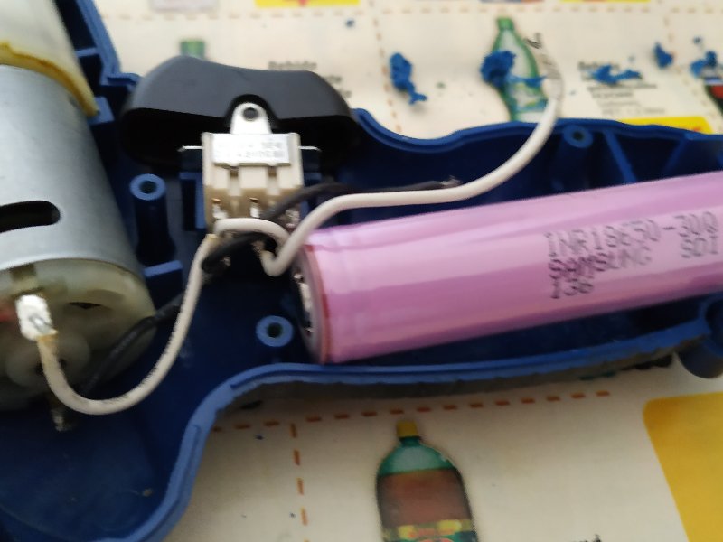 Como troquei bateria recarregável NiCd de parafusadeira pela de Lítio Trocando-Bateria-11