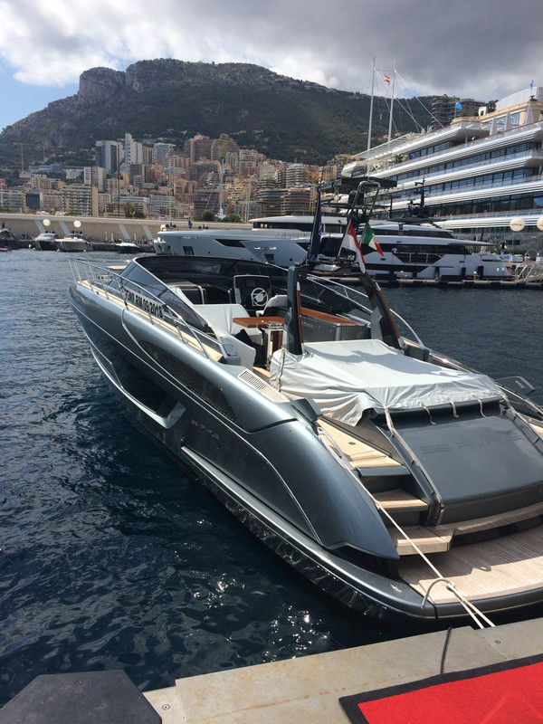 C054CAD0-FCD4-438A-84ED-C615CE5A795F