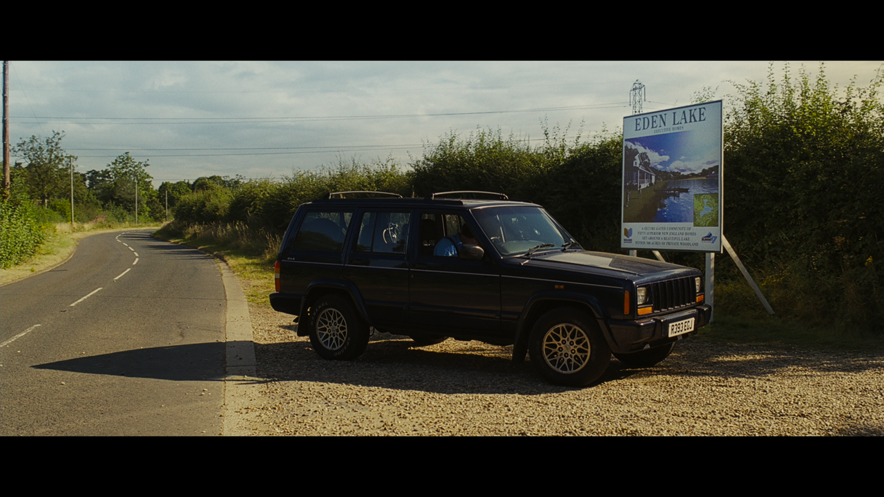 Eden.Lake.2008.2160p.UHD.BDREMUX.HEVC.HDR.DV-Нечипорук.mkv_snapshot_00.07.12.625