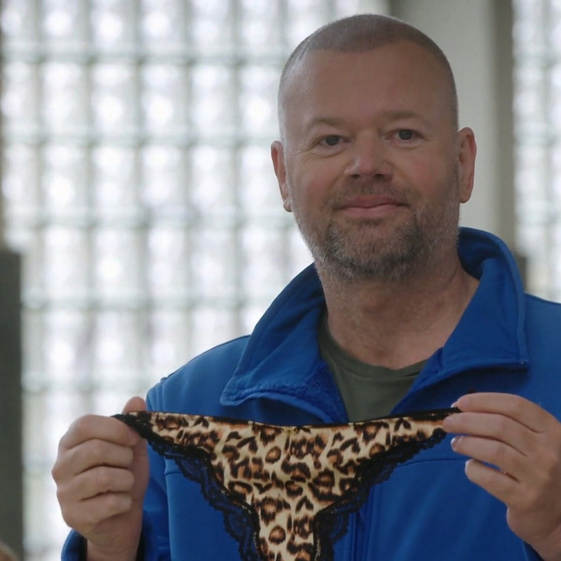 BFB7A49D-6528-4206-A765-073B5767F6ED