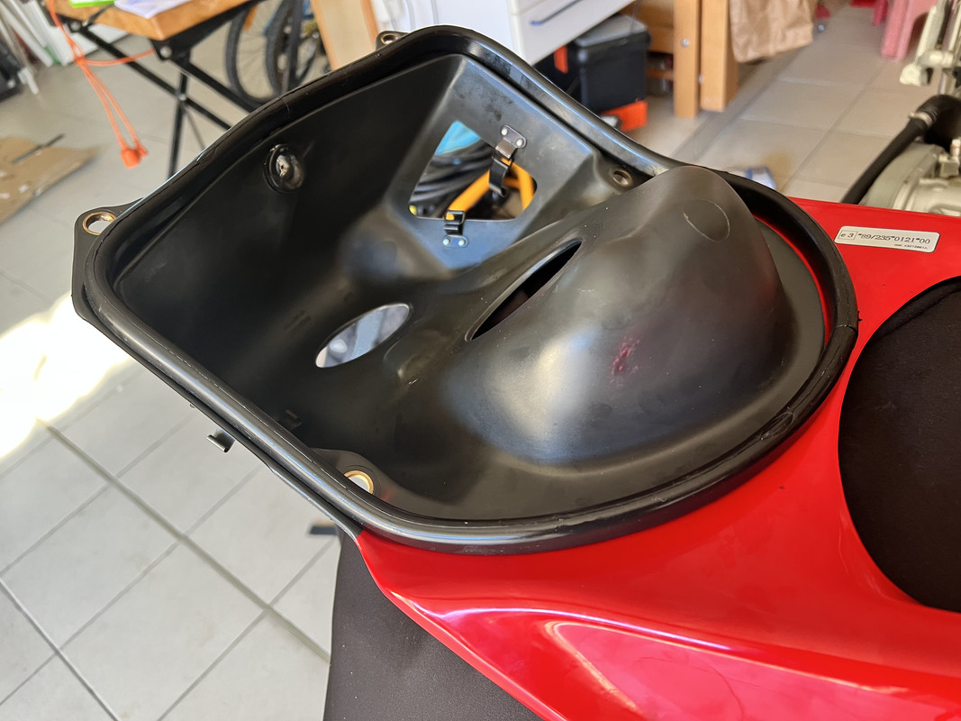 91976A3A-6B8C-4759-95A5-BC9E589D24E4