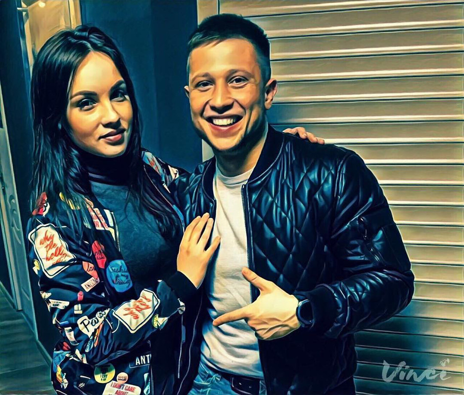 0CEF1726-6BE4-4FE9-942A-74BB8F39A446