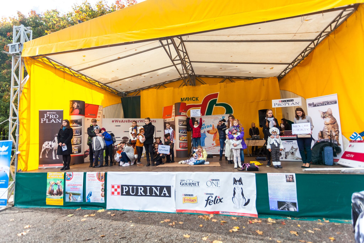 35E9BB4B-47F6-4708-BC60-402A098AD9FB